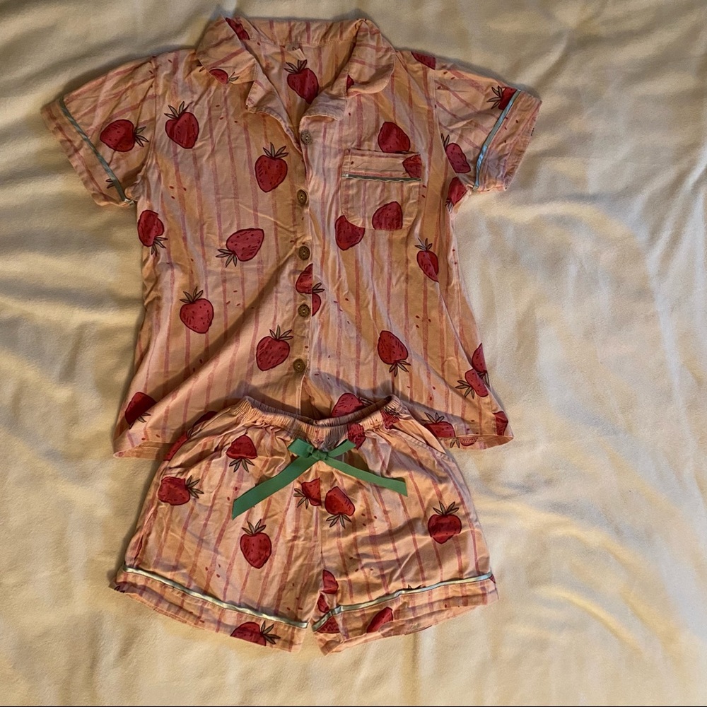 Strawberry pajamas set